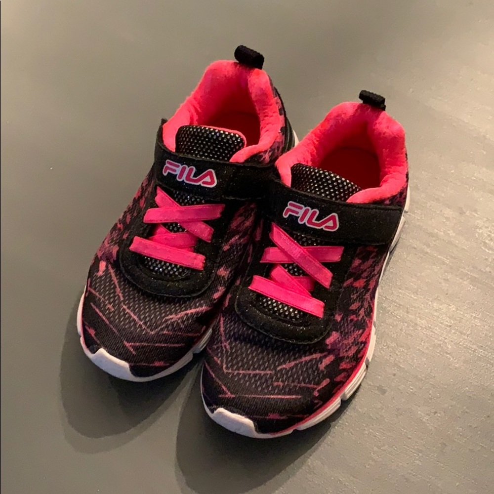 Fila Girls Sneakers Black & Pink & Glitter Sz 12